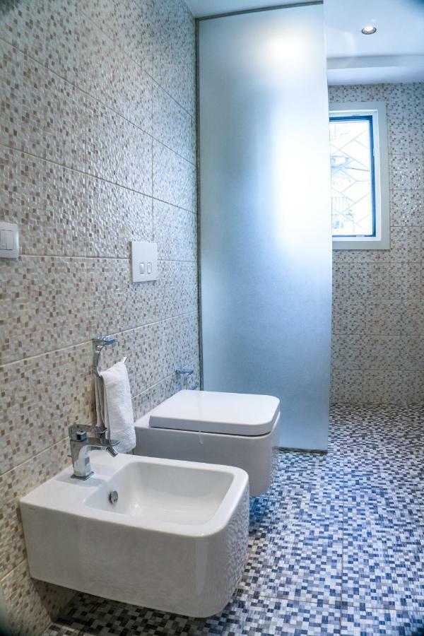 Venere Tirana Suite Deluxe Экстерьер фото